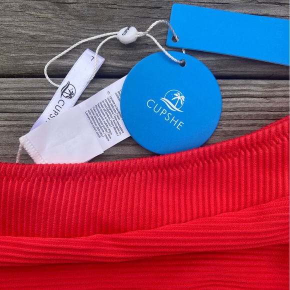 NWT Cupshe Red Ribbed High Waisted Bikini Bottoms - Picture 3 of 3